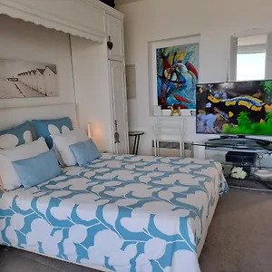 https://grand-loft-de-60m2-tres-lumineux-tres-belle-vue-sur-mer.inbrittany.com